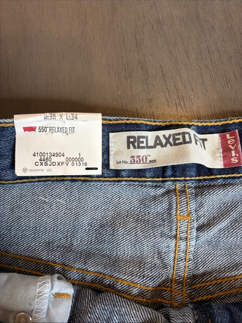 💙 Levi’s 550 Men’s Jeans 36 x 34 NWT Relaxed Fit Straight Leg Denim 💙 - Picture 3 of 9